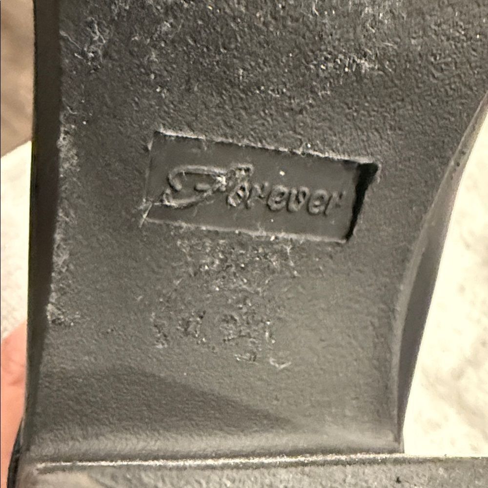 Forever 21 Black Lace-Up Chunky Heel Boots - Picture 2 of 6